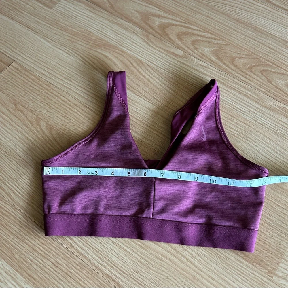 Nike Favorites Maroon Twist Back Training Light Support Sports Bra Medium